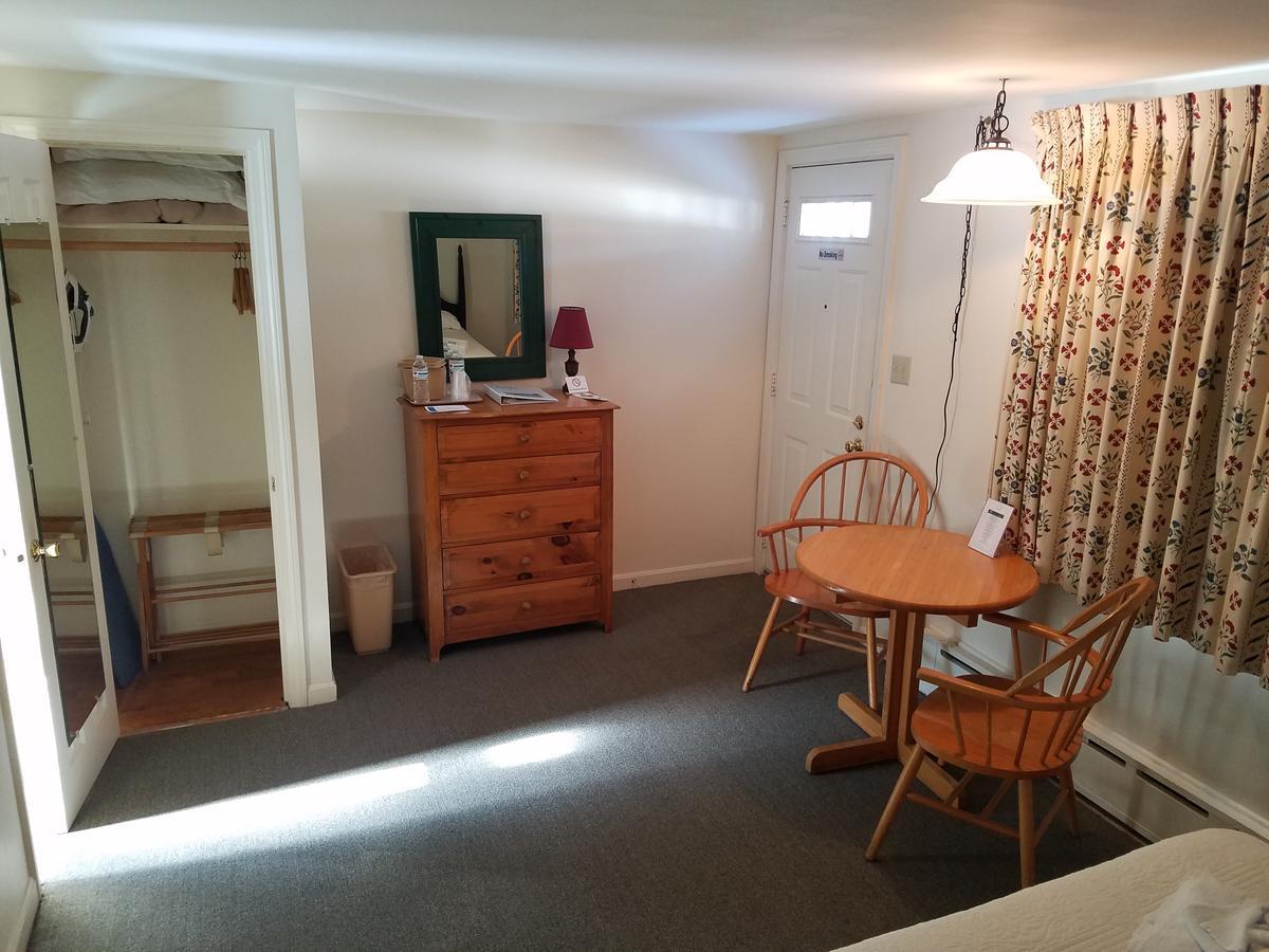 Fairway Motel New London 外观 照片