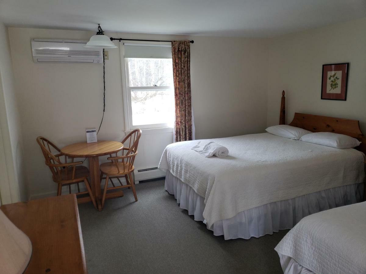 Fairway Motel New London 外观 照片